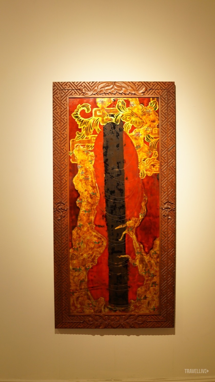 Hình tượng cái kén trong tranh của Nguyễn Hóa. Diễn tả mong muốn bứt phá, lột xác của nam họa sĩ đến từ xứ Huế