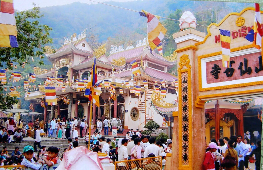 Năm nào cũng vậy, lễ hội Núi Bà Đen luôn thu hút đông đảo người dân, du khách tham gia.