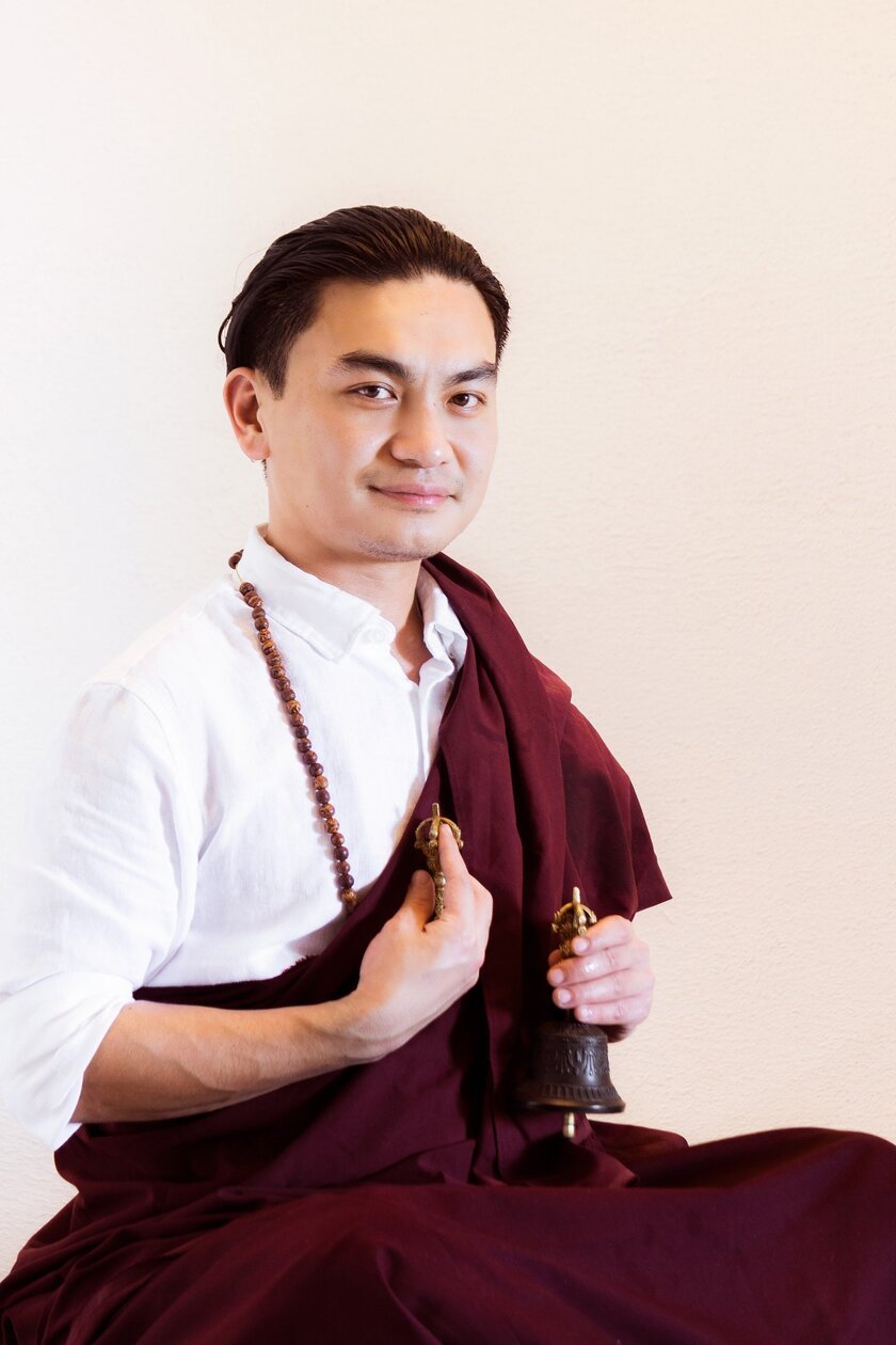 Chuyên gia khách mời Lạt Ma Sherab Lhundrop chuyên về các liệu pháp chữa lành từ Tây Tạng