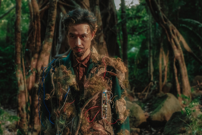 Tối 4/3, rapper Đen Vâu cho ra mắt MV “Nhạc của rừng”.