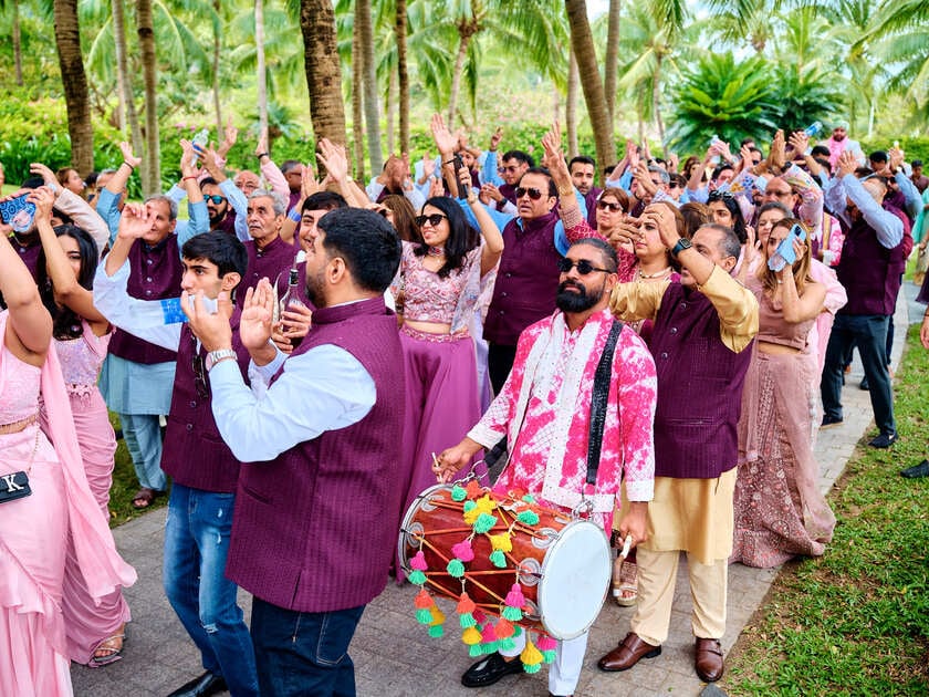 Mới đây, đám cưới của cặp đôi Ấn Độ Bhisham và Heena đã được diễn ra hoành tráng kéo dài 3 ngày tại Danang Marriott Resort & Spa