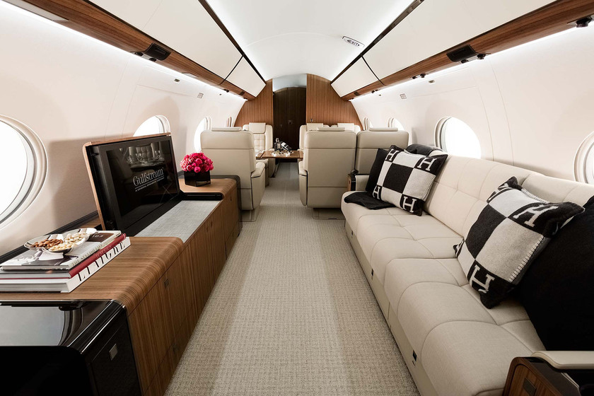 Gulfstream G650ER có thể chở tối đa 18 hành khách và tối đa 7 người ngủ