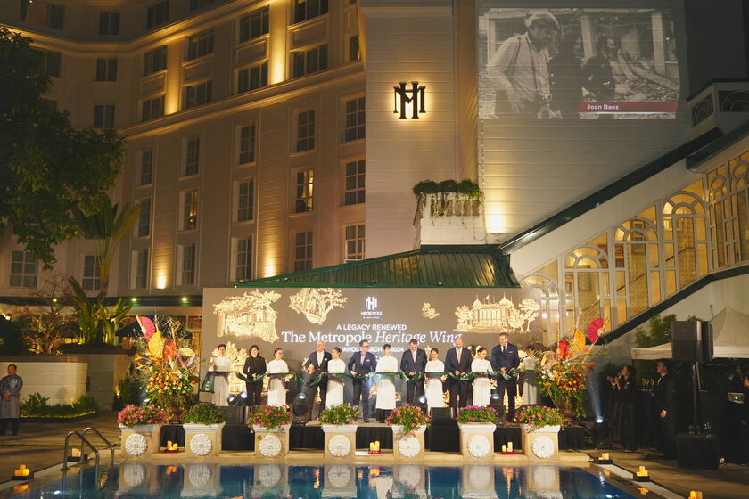 Khách sạn Sofitel Legend Metropole Hà Nội mới đây đã tổ chức Lễ khai trương trở lại tòa nhà Heritage Wing sau một thời gian dài nâng cấp toàn diện tòa nhà lịch sử