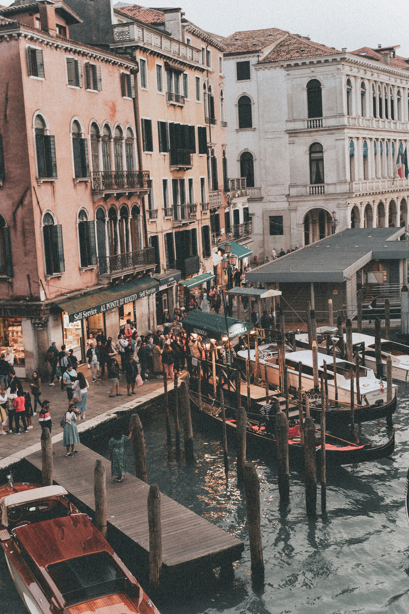 Venice diễn ra nhiều hoạt động náo nhiệt 