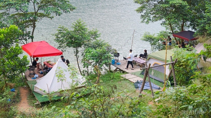 Việc lựa chọn cắm trại gần Hà Nội vừa tiết kiệm chi phí, hòa mình vào thiên nhiên thoáng đãng, trải nghiệm nhiều họat động hấp dẫn và tạo sự kết nối giữa nhiều thành viên
