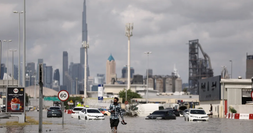 Sân bay Dubai chật vật nối lại các chuyến bay sau trận lụt lịch sử