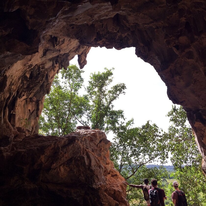 Cueva de las Manos - hang động của những bàn tay ở Argentina