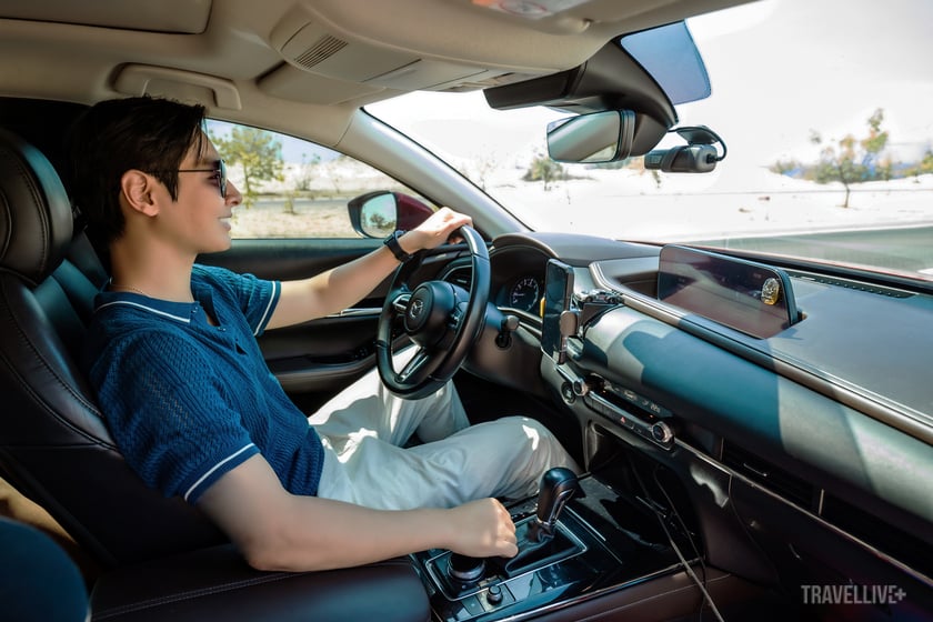 Mazda CX-30 có nhiều công nghệ an toàn vượt trội như tiết kiệm nhiên liệu, hỗ trợ giữ làn đường, cốp điện thông minh…