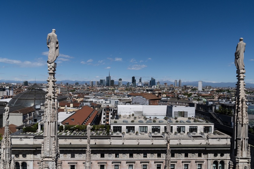 Từ đây có thể nhìn ngắm được thành phố Milan thơ mộng.