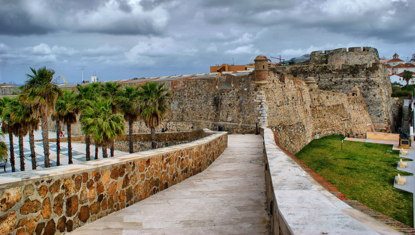 Các bức tường cũng đã trở thành di tích quốc gia ở Tây Ban Nha kể từ năm 1921