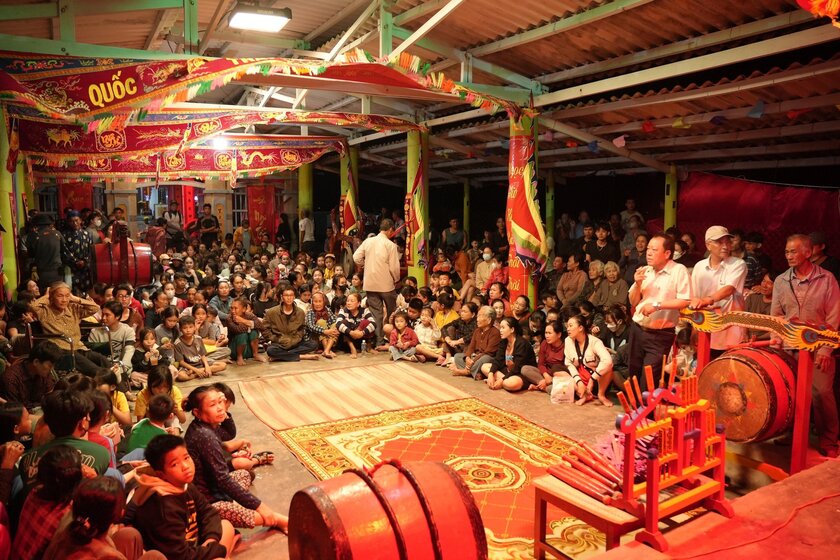 Lễ hội Lăng Thần Nam Hải tại địa phương.