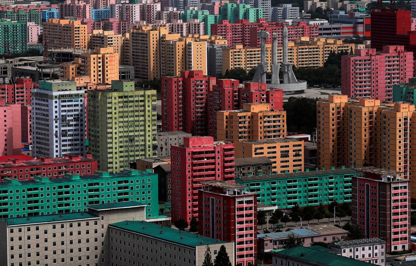 Những tòa nhà cao tầng đầy màu sắc