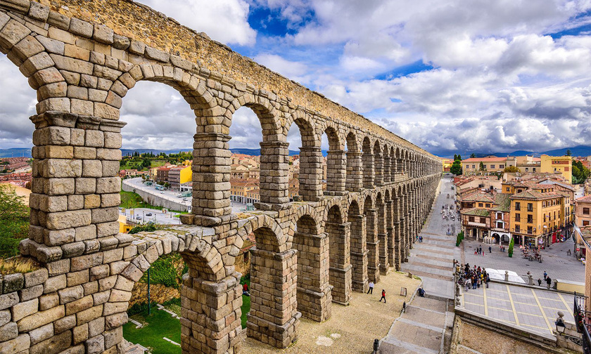 Cây cầu dẫn nước 3 tầng độc đáo của người La Mã cổ đại ở Mexico