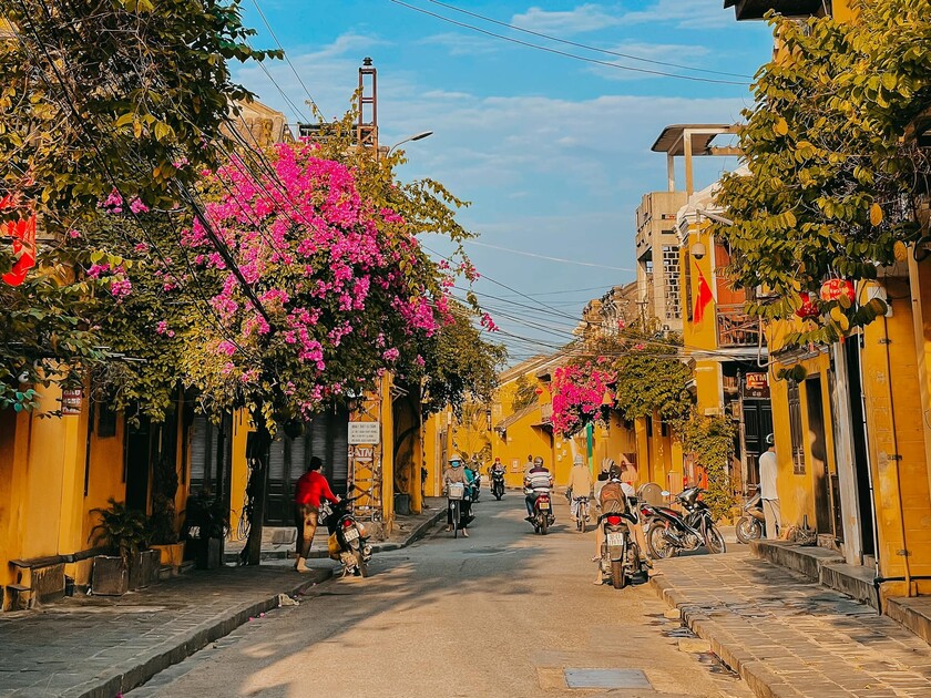 Trải qua bao thăng trầm lịch sử, đường Trần Phú vẫn giữ nguyên được nét đẹp cổ kính