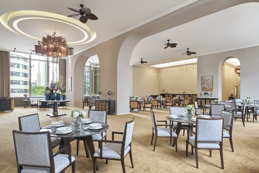 Swiss-Belresidences Hanoi còn mang đến đỉnh cao tiện ích 5 sao bao gồm các nhà hàng với menu đa dạng từ các món Á đến  u, ẩm thực Việt Nam cho đến Quốc tế