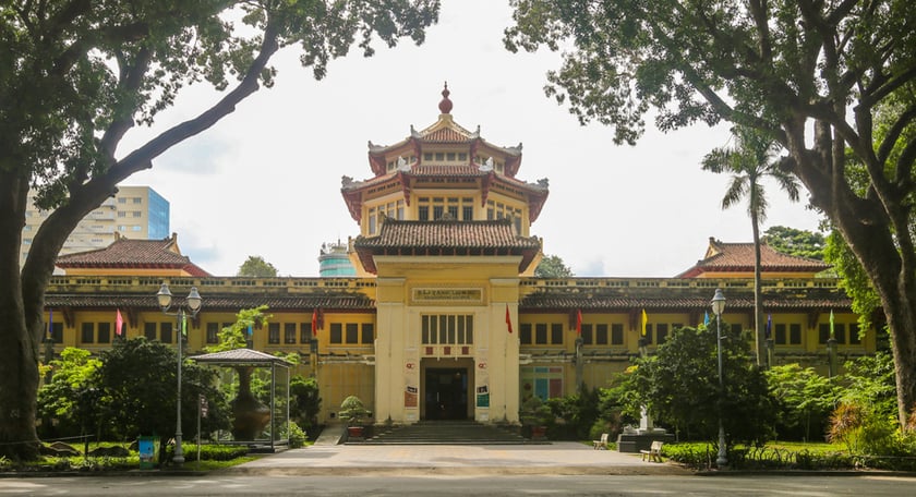 Bảo tàng Lịch sử TP.HCM là một trong những bảo tàng lớn và lâu đời nhất tại Việt Nam.