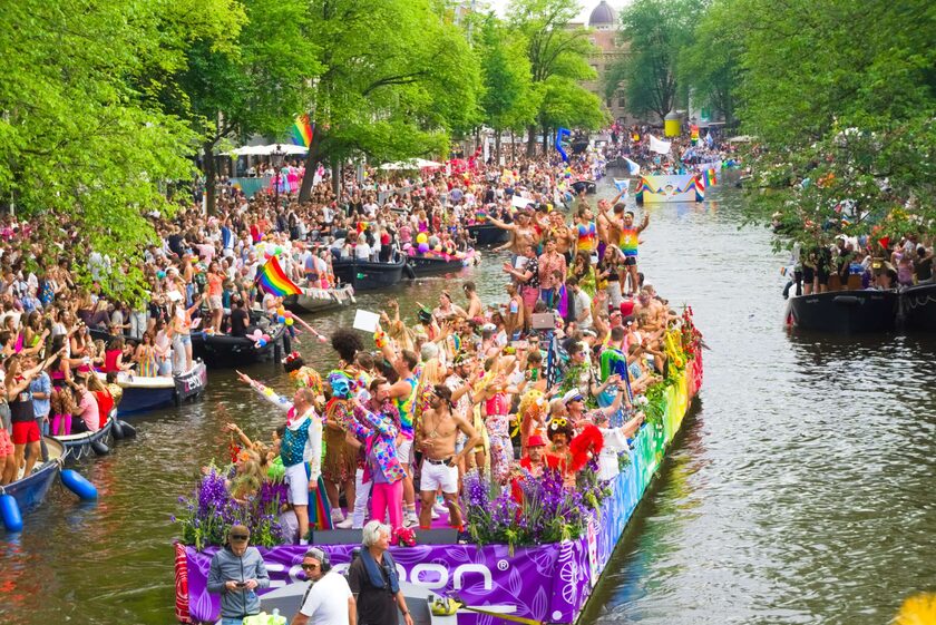 Amsterdam là cái tên không thể bỏ qua khi nhắc đến LGBTQIA+.
