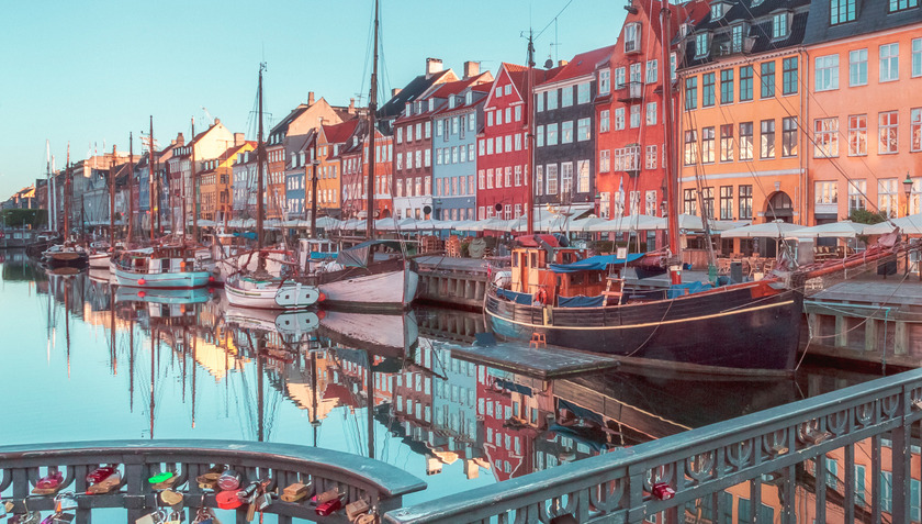 Copenhagen - thủ đô và thành phố lớn nhất của Đan Mạch, cũng là trung tâm đô thị hàng đầu ở Bắc Âu