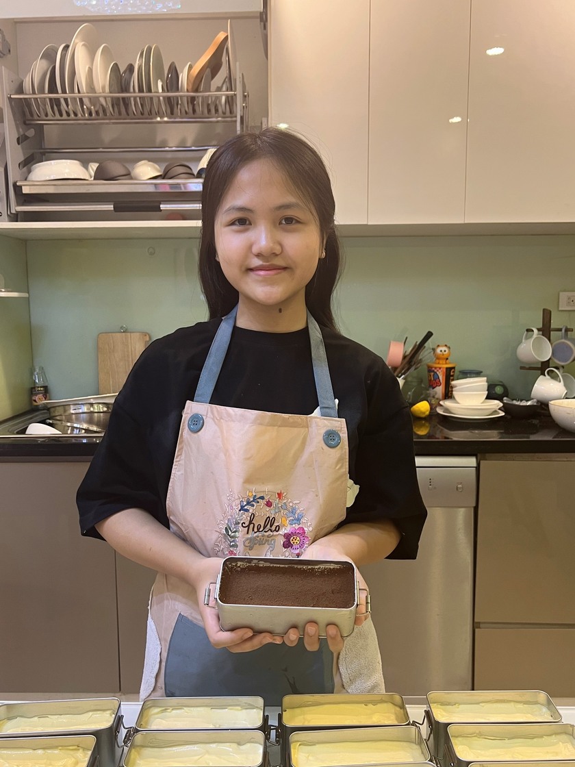 Charlotte Cakery - tiệm bánh online của cô bé Phan Bảo Phương (sinh năm 2008)