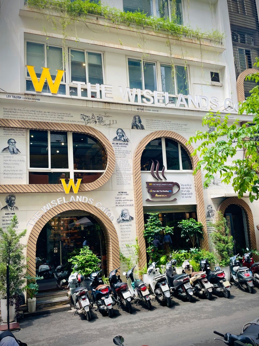 Hình ảnh mặt tiền của The Wiseland Coffee.