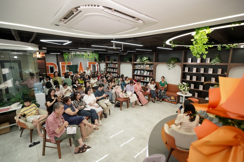 Ở tầng 4 của Trạm đọc sẽ thường xuyên diễn ra các sự kiện như talkshow, workshop, toạ đàm với quy mô vừa và nhỏ.