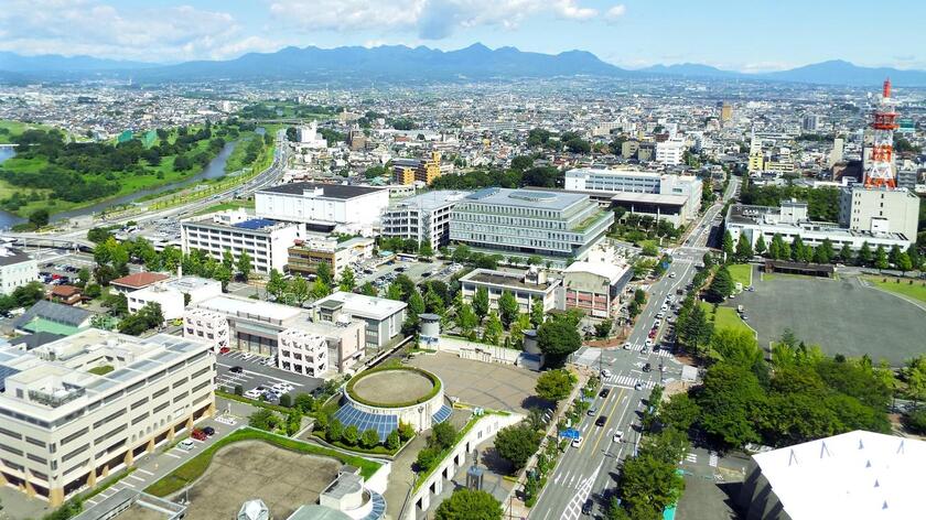 Takasaki là một thành phố có lịch sử lâu đời và giàu truyền thống văn hoá của Nhật Bản.