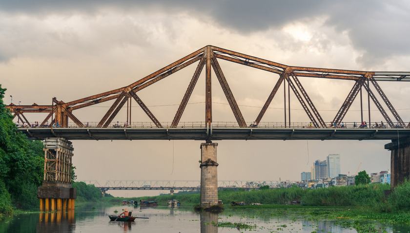 Cầu Long Biên Hà Nội được chính quyền Pháp khởi công xây dựng vào ngày 12/9/1898 với mục đích kết nối giao thông, dễ dàng khai thác thuộc địa