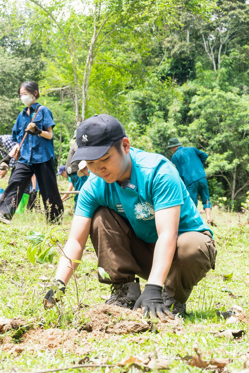 Đối với Hà Hiển, mỗi chuyến đi là một lần góp sức nhỏ bé vào công cuộc chống biến đổi khí hậu, bảo vệ môi trường sống cho thế hệ mai sau