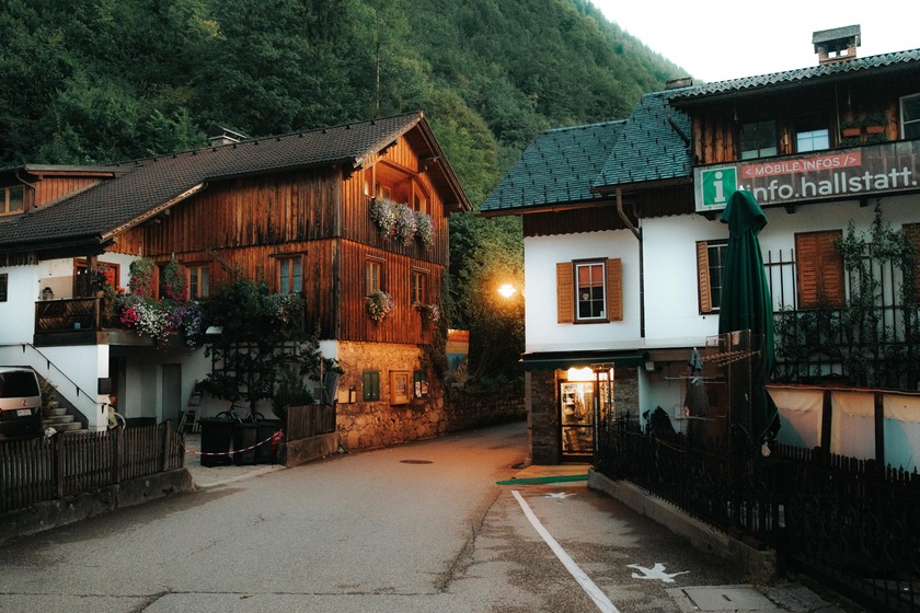 Làng cổ Hallstatt tại huyện Gmunden, bang Oberösterreich, miền Bắc nước Áo