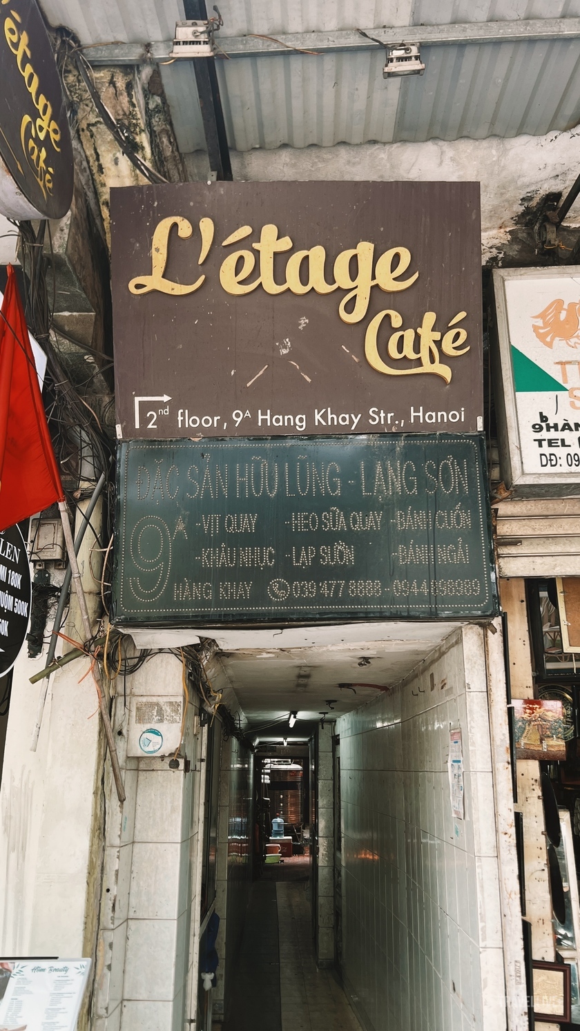 L’etage Cafe tại 9A Hàng Khay