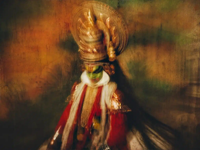 Giải nhì: “Kathakali ” - Ảnh: Thaddäus Biberauer. Địa điểm: Kerala, Ấn Độ