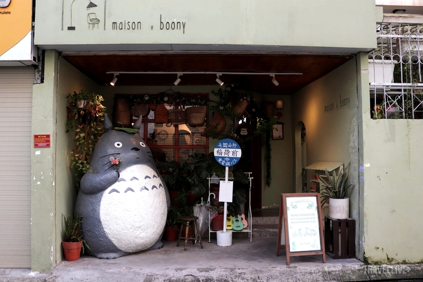 Totoro một trong những hình ảnh quen thuộc nhất đối với những người mê phim hoạt hình của Studio Ghibli