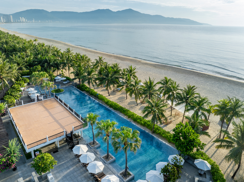 Premier Village Danang Resort - Managed by Accor nằm bên bờ biển Mỹ An xinh đẹp