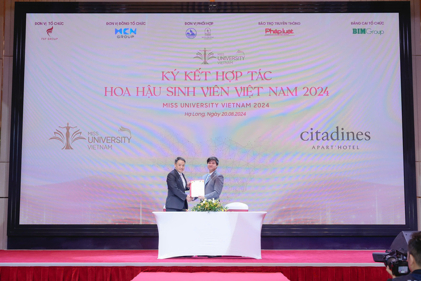 Ông Jonathan Lai - Tổng quản lý Khách sạn Citadines Marina Halong tại buổi lễ ký kết hợp tác