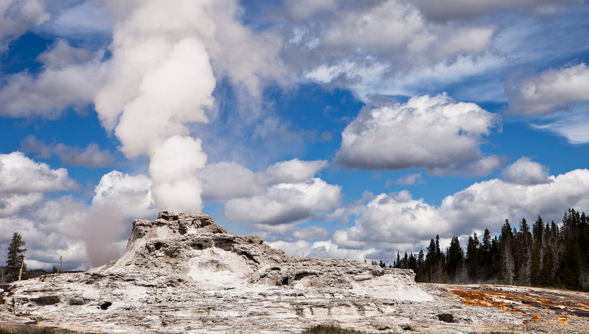 Yellowstone là một trong những ngọn núi lửa lớn nhất trên thế giới