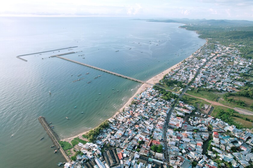 Dự án Cảng hành khách quốc tế Phú Quốc do Sở Giao thông Vận tải Kiên Giang làm chủ đầu tư, kinh phí trên 1.664 tỉ đồng