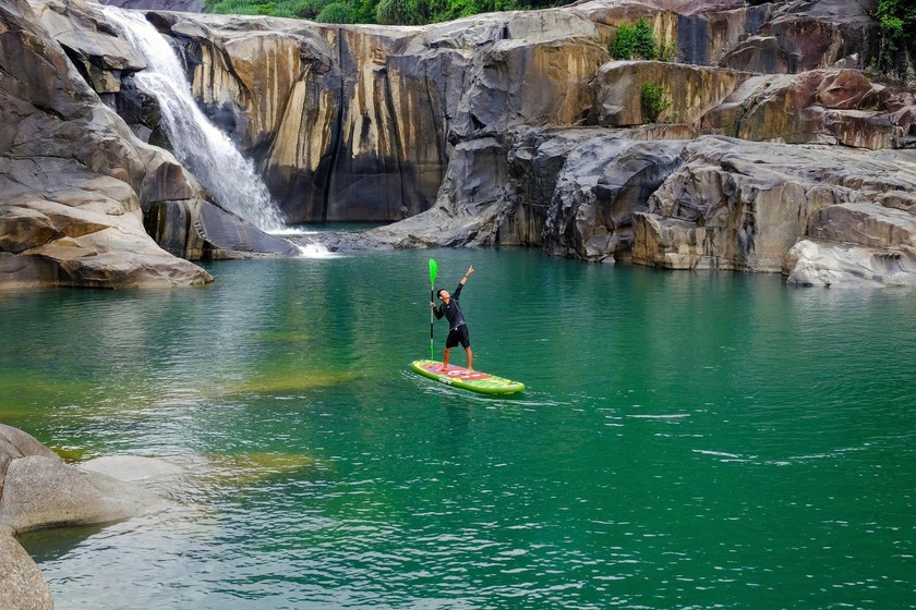 Chèo sup tại Vực Phun