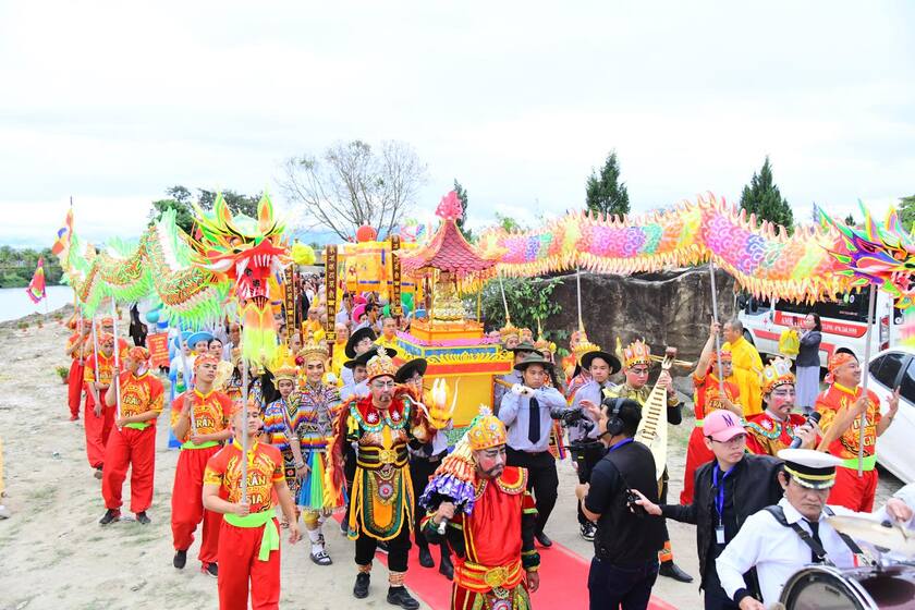 Lễ hội dân gian này được tổ chức ở khu du lịch Ngũ Hành Sơn và mang đậm yếu tố tín ngưỡng của đạo Phật