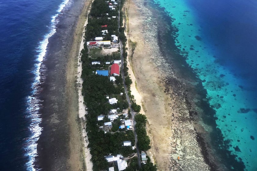 Nằm giữa Thái Bình Dương, Tuvalu là một trong những quốc gia hẻo lánh và biệt lập nhất thế giới