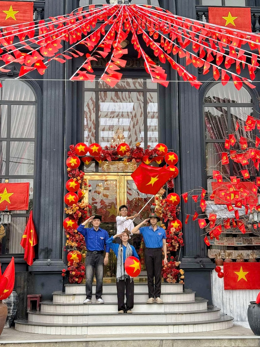 Các nhà hàng, cơ sở lưu trú tạo điều kiện để du khách có thể tự do trải nghiệm các hoạt động dịp 30/4