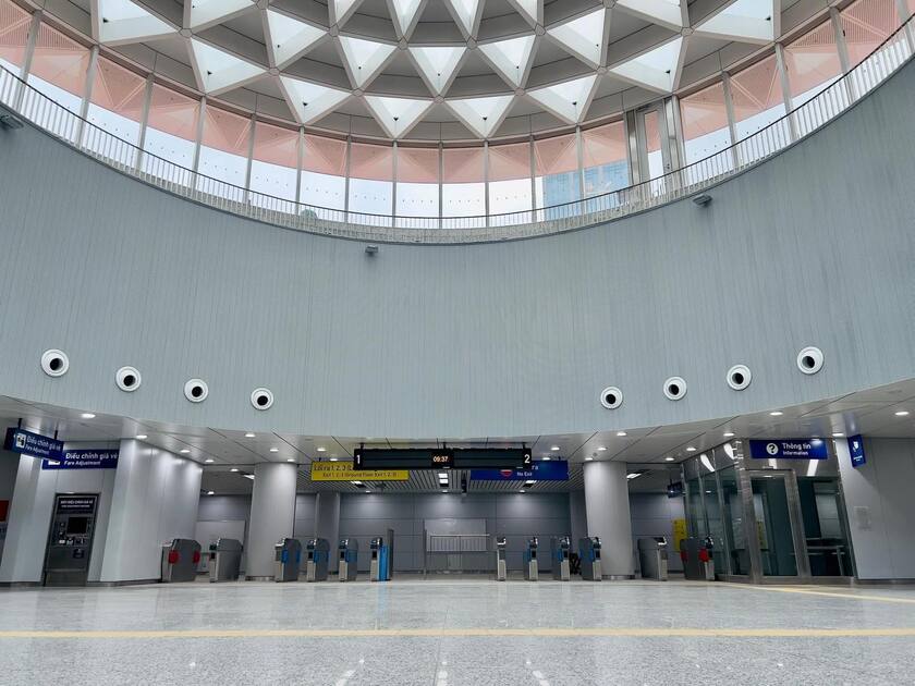 Sở Giao thông công chánh TP.HCM vừa chấp thuận triển khai hỗ trợ chi phí vận hành tàu điện metro phục vụ miễn phí cho người dân đi lại dịp đại lễ