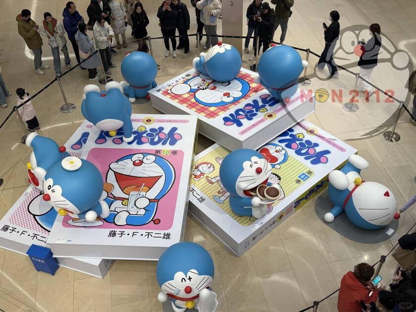 Bộ sưu tập 44 mô hình mini tái hiện 44 cuộc phiêu lưu của Doraemon, minh họa chi tiết mỗi câu chuyện trên màn ảnh rộng