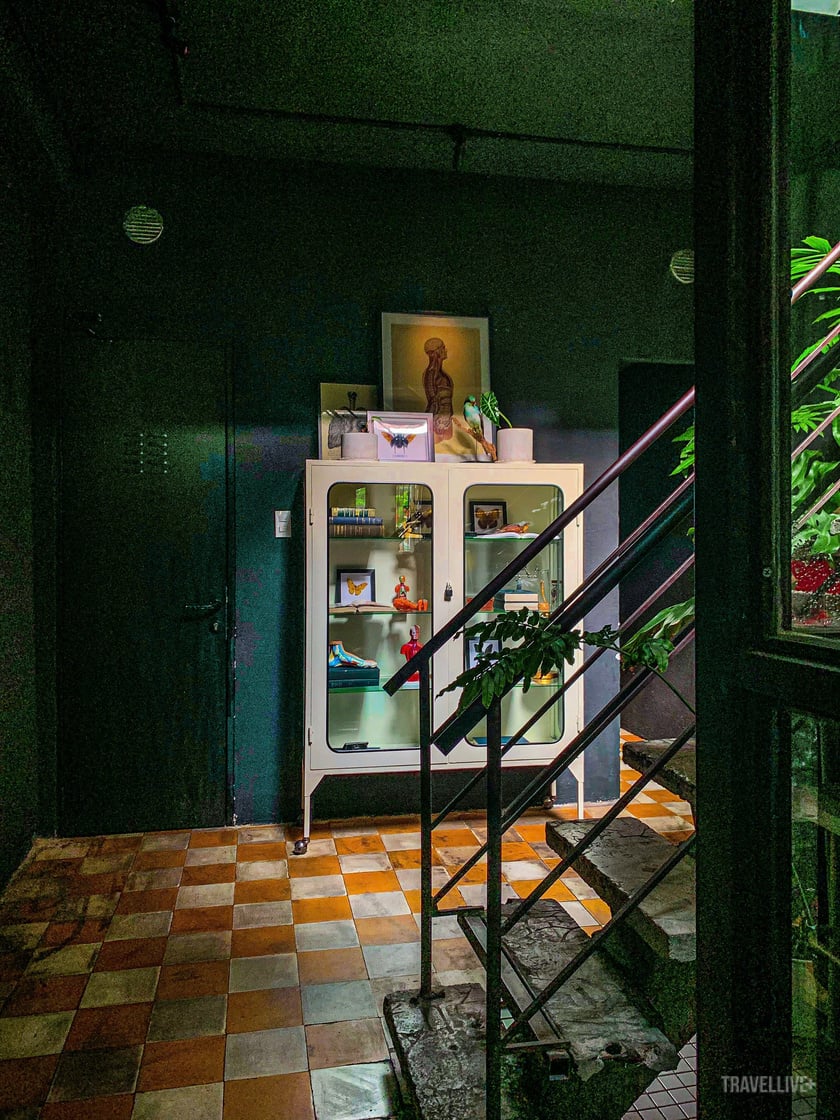 Apothecary không giống bất kỳ quán bar nào bạn từng bước vào