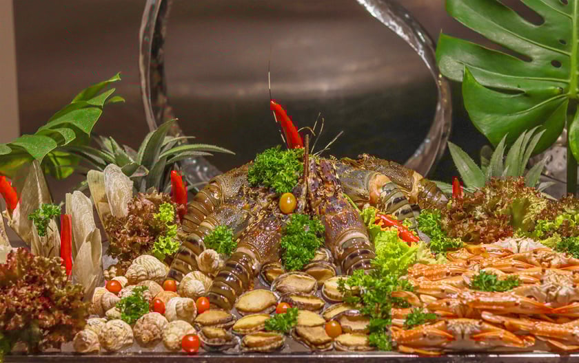 Tiệc Buffet Tối Hải Sản