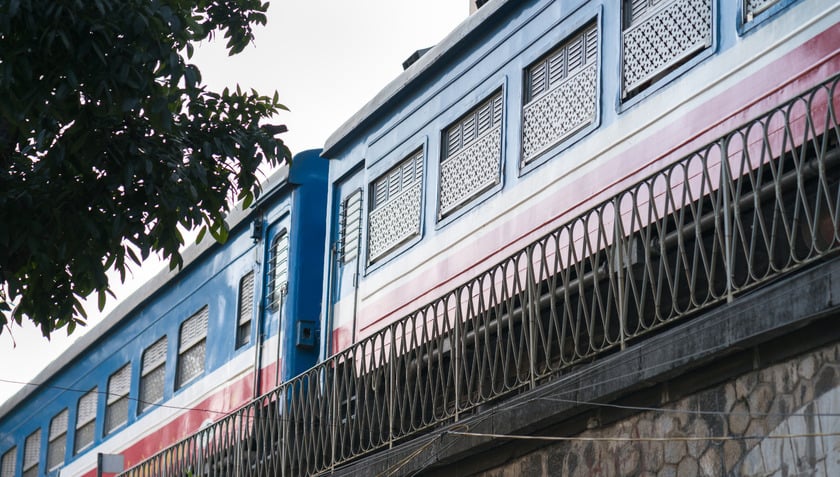 Đối tượng hành khách đi tàu ngày càng được mở rộng, đặc biệt là khi có nhiều đoàn tàu hạng sang được đưa vào phục vụ