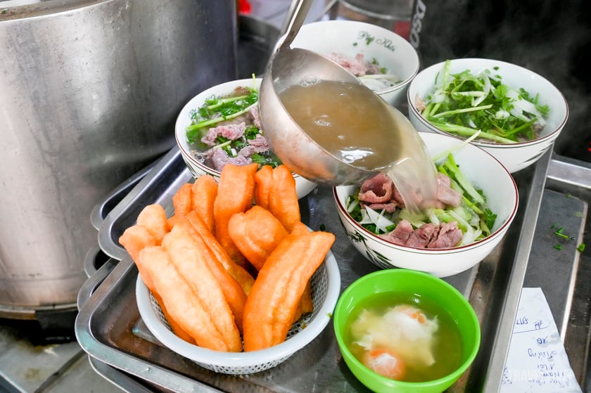 Phở Khôi Hói phục vụ nhiều lựa chọn hấp dẫn từ các phần thịt bò khác nhau