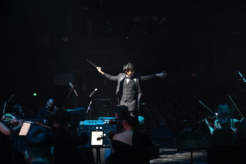 Nhạc trưởng Dustin Tiêu