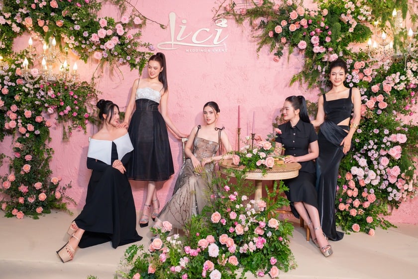 Không gian triển lãm sử dụng tông màu pastel lãng mạn kết hợp với các hoạt động, trải nghiệm hấp dẫn