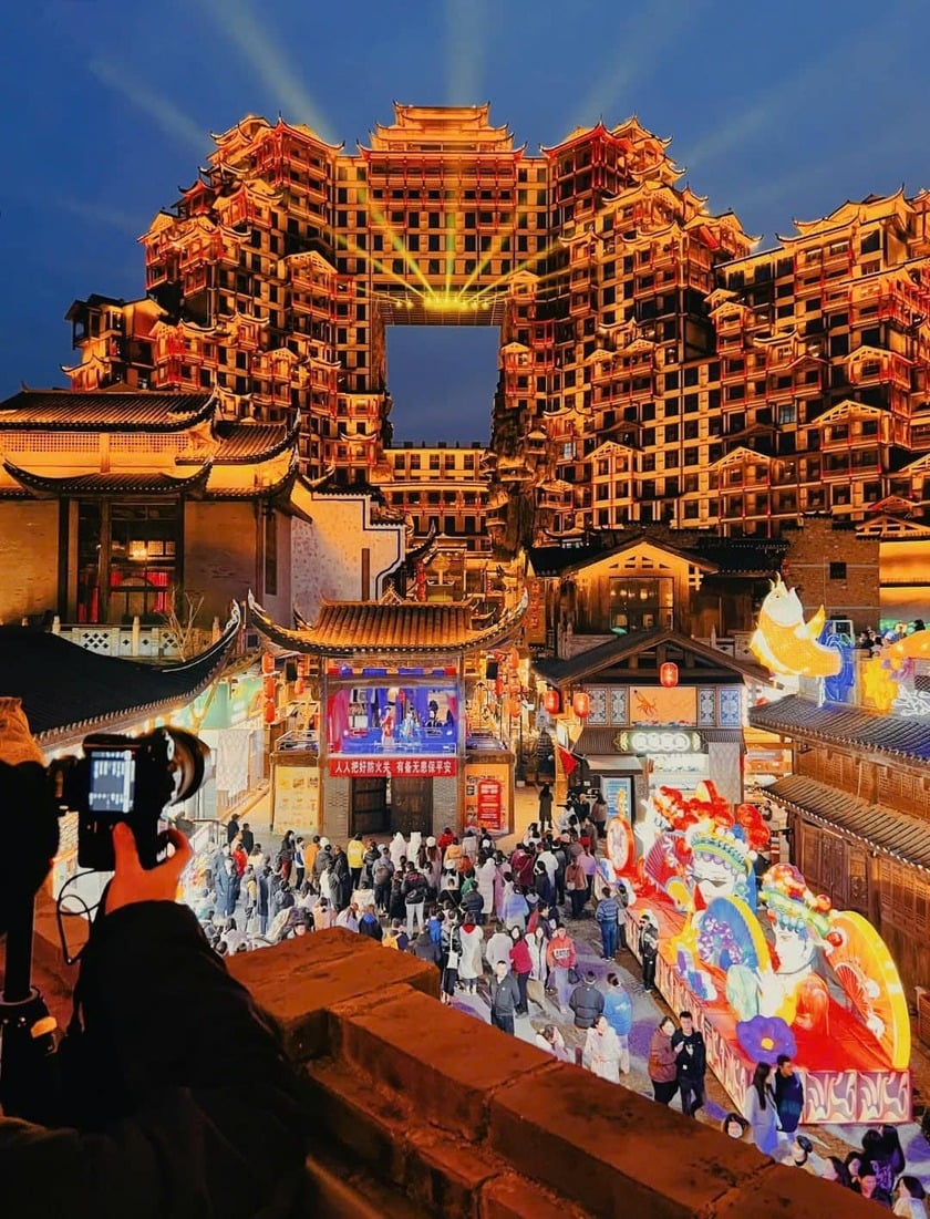 72 Kỳ Lầu nguy nga giữa lòng Trương Gia Giới