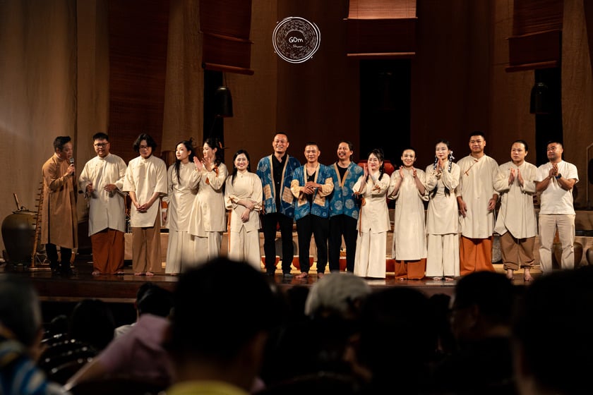 Nhóm Đàn Đó nhường ánh sáng sân khấu và sứ mệnh truyền bá văn hoá, âm nhạc bản địa tới công chúng cho lớp nghệ sĩ kế cận